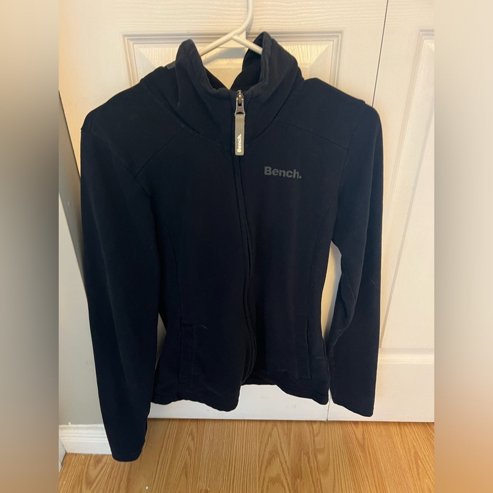 Bench zip up!